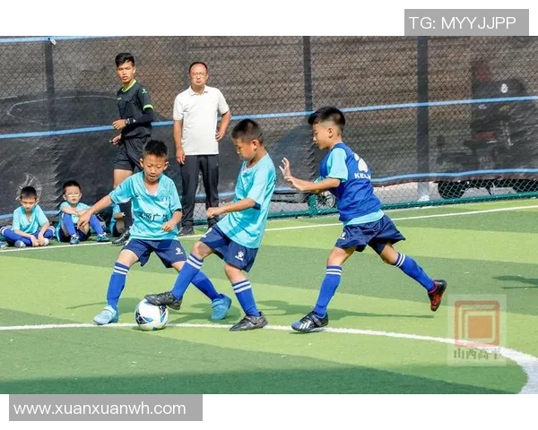 足球明星齐聚五人制足球赛场展现技艺与激情的精彩对决