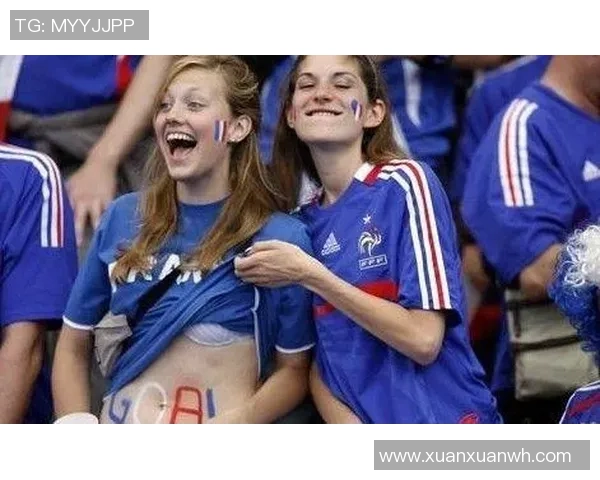 女球迷为足球明星疯狂追逐的热情与梦想交织的故事