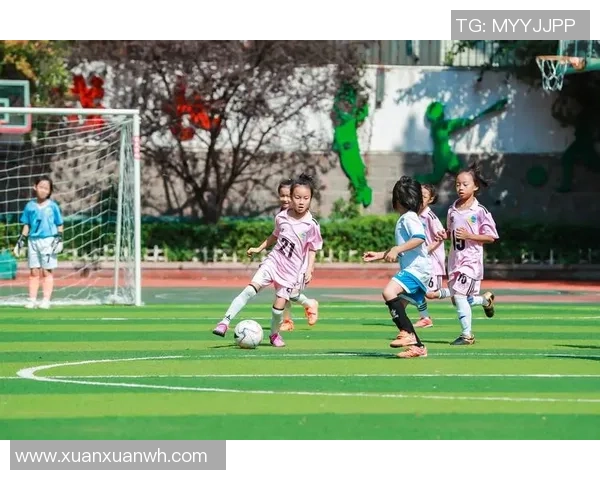 广西足球明星汇聚一堂展现青春风采与实力的璀璨名单 广西足球明星汇聚一堂展现青春风采与实力的璀璨名单